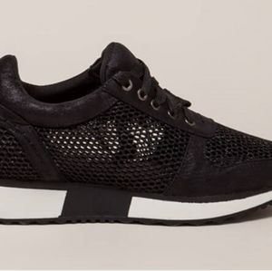Liliana black netted tennis shoes